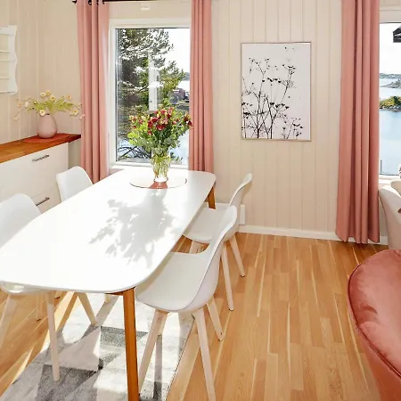 6 Person In Lägenhet *